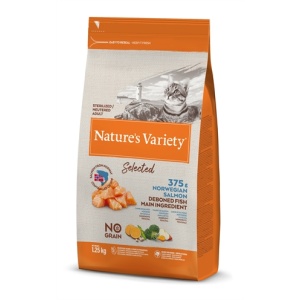 Natures variety selected sterilized norwegian salmon